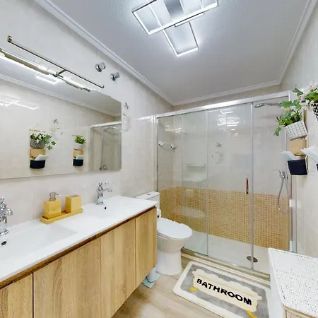 Pedro Lorca 아파트